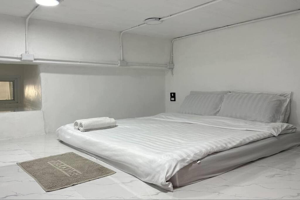 Megun Capsule 150 Cm Apartment Bangkok Luaran gambar