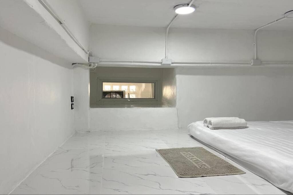 Megun Capsule 150 Cm Apartment Bangkok Luaran gambar